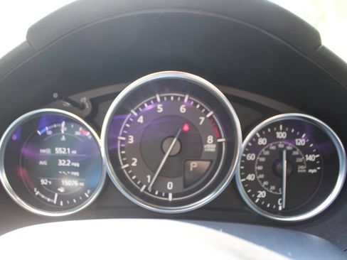 Used 2021 MAZDA MX-5 Miata RF Club RWD image 27
