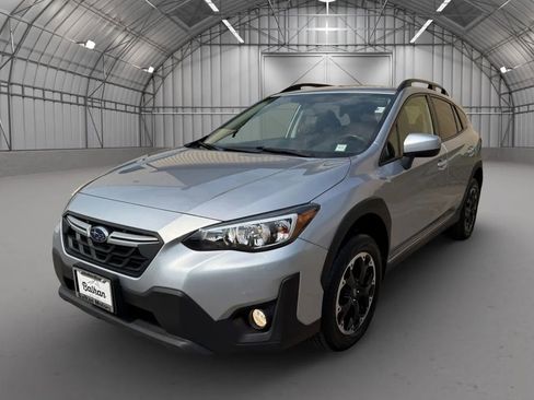 Used 2021 Subaru Crosstrek 2.0i Premium image 12