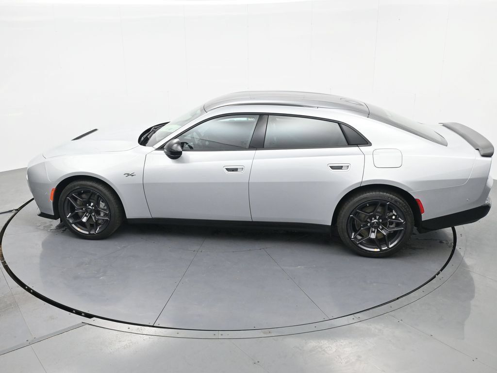 New 2026 Dodge Charger R/T AWD/4WD image 32