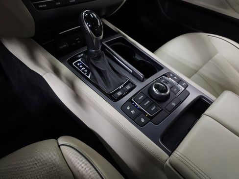 Used 2017 Genesis G80 3.8 w/ Option Group 03 image 31