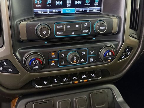 Used 2017 Chevrolet Silverado 1500 High Country RWD image 21