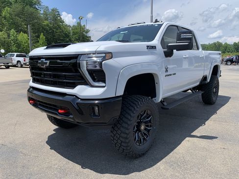 New 2025 Chevrolet Silverado 2500 LT w/ Trail Boss Package image 8