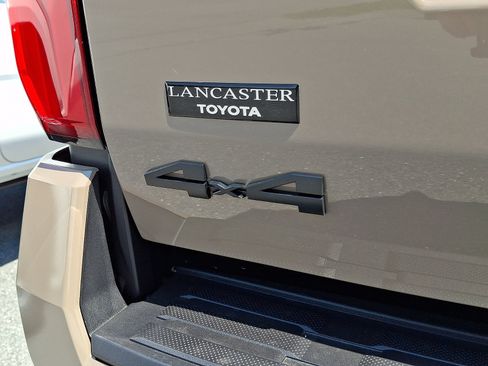 New 2026 Toyota Tacoma TRD Off-Road AWD/4WD image 7
