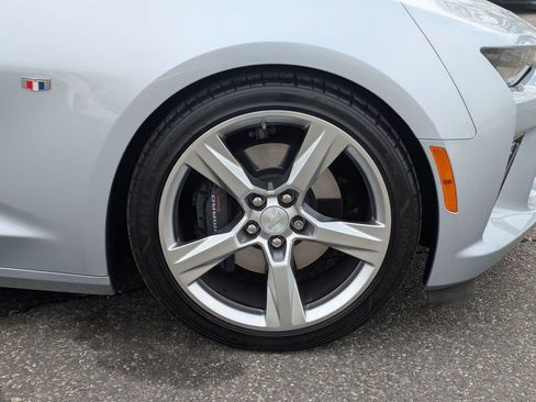 Used 2018 Chevrolet Camaro SS image 27