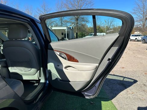 Used 2013 Buick LaCrosse Premium image 17