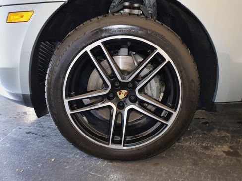 Used 2021 Porsche Macan S image 58