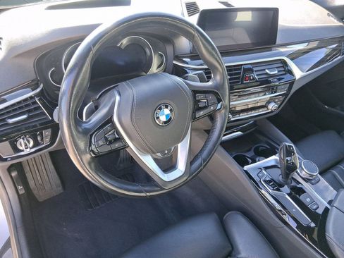 Used 2019 BMW 540i image 4