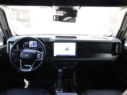 Used 2021 Ford Bronco Badlands AWD/4WD image 12