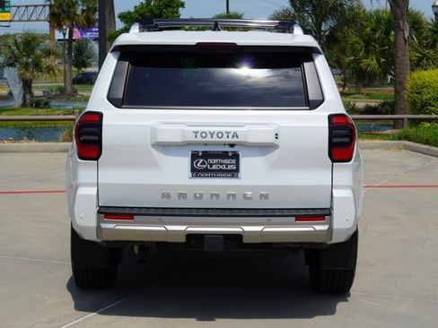 Used 2025 Toyota 4Runner Limited AWD/4WD image 7