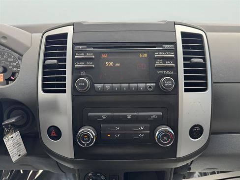 Used 2013 Nissan Xterra S w/ Value Package image 18