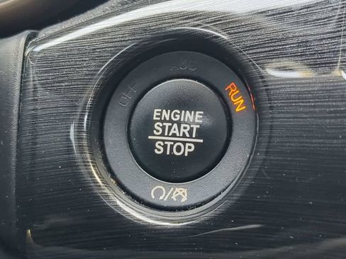 Used 2016 Jeep Grand Cherokee Laredo 75th Anniversary RWD image 35