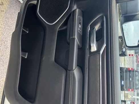 Used 2025 RAM 1500 Laramie w/ Sport Appearance Package image 37