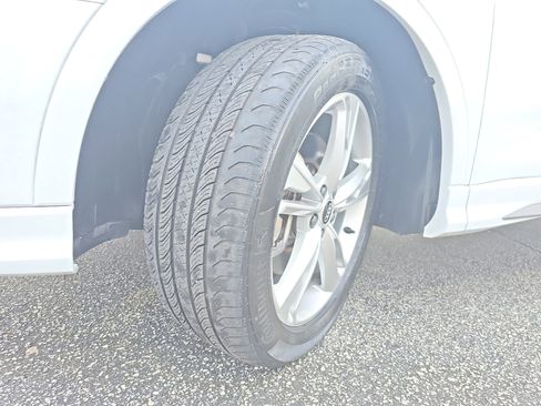 Used 2022 Audi Q3 2.0T Premium Plus w/ Premium Plus Package image 30