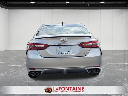 Used 2020 Toyota Camry XSE FWD image 4