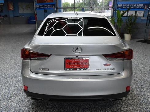 Used 2019 Lexus IS 300 F Sport AWD/4WD image 5