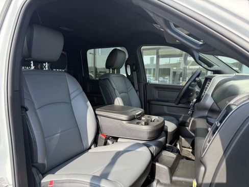 New 2026 RAM 3500 Tradesman AWD/4WD image 19
