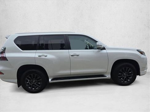 Used 2023 Lexus GX 460 Premium w/ Premium Plus Package AWD/4WD image 3