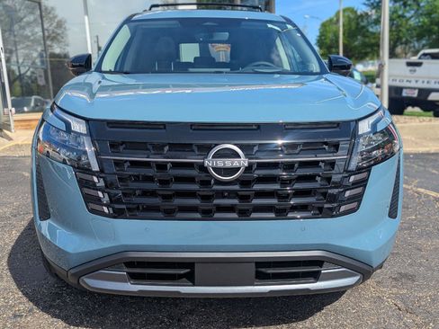 New 2026 Nissan Pathfinder Platinum AWD/4WD image 4