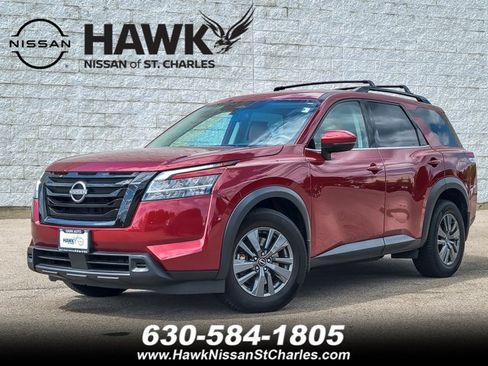 Certified 2022 Nissan Pathfinder SV w/ SV Black Package AWD/4WD image 1