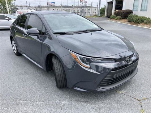 Certified 2025 Toyota Corolla LE FWD image 7