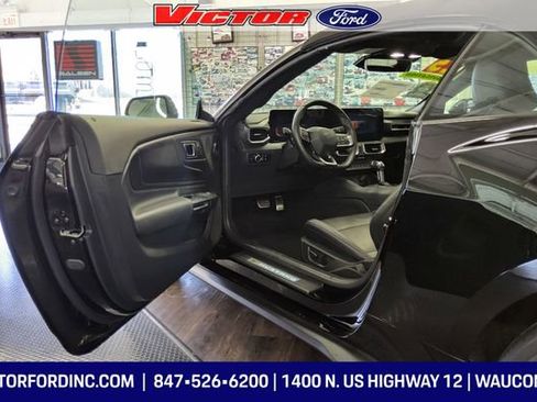 Used 2025 Ford Mustang Premium image 11