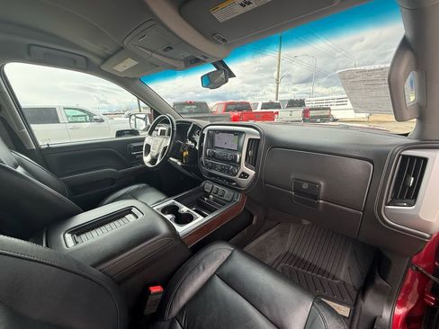 Used 2018 GMC Sierra 1500 SLE image 31