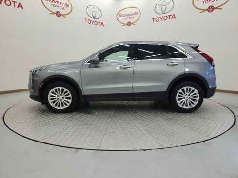 Used 2024 Cadillac XT4 Luxury w/ Cold Weather Package image 5