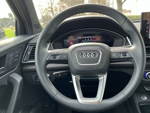 Used 2023 Audi Q5 2.0T Prestige w/ Prestige Package image 18