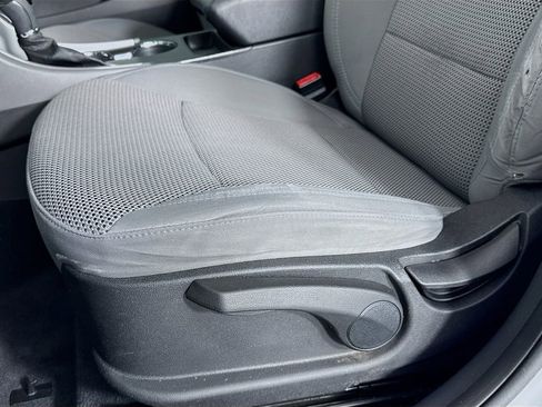 Used 2011 Hyundai Sonata GLS image 22