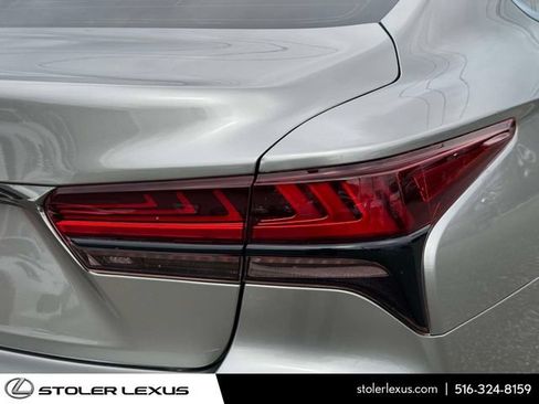 Used 2023 Lexus LS 500 F Sport w/ Cold Weather Package (CK) RWD image 15