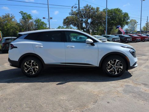 Certified 2023 Kia Sportage EX FWD image 4