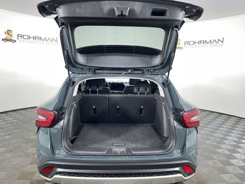 Used 2025 Chevrolet Trax LT w/ LT Convenience Package image 38