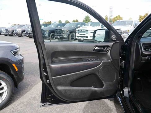 Certified 2024 Dodge Durango GT image 28