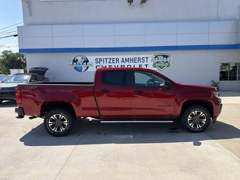 Used 2022 Chevrolet Colorado Z71 AWD/4WD image 11