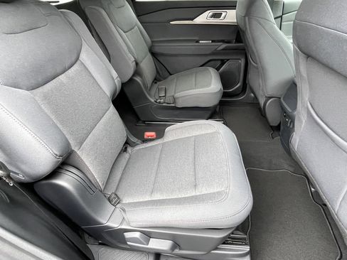 New 2026 Ford Explorer Active image 15