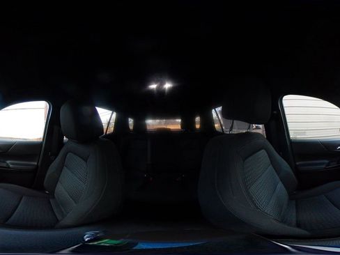 Used 2025 Chevrolet Equinox LT image 41