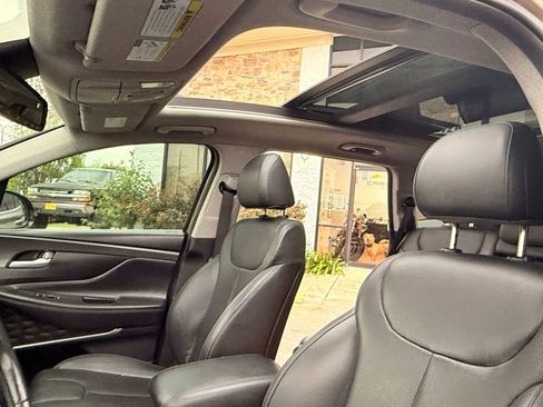 Used 2019 Hyundai Santa Fe FWD image 11