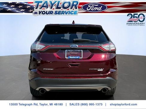 Used 2018 Ford Edge Titanium w/ Ford Safe & Smart Package AWD/4WD image 5