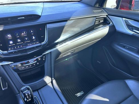 Certified 2023 Cadillac XT6 Sport w/ Technology Package image 25