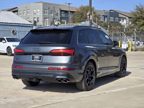 New 2026 Audi SQ7 Premium Plus image 8