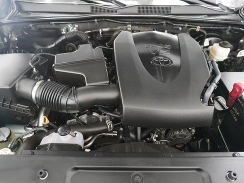 Used 2022 Toyota Tacoma SR5 image 27