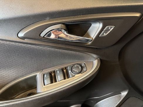Used 2019 Chevrolet Malibu LS image 13