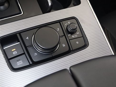 Used 2024 MAZDA CX-90 Plug-In Hybrid w/ Premium Pkg image 30