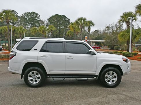 Used 2015 Toyota 4Runner SR5 Premium image 2