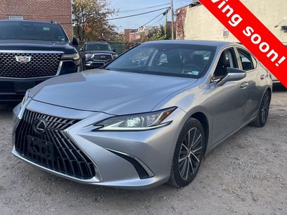 Used 2022 Lexus ES 350 w/ Premium Package