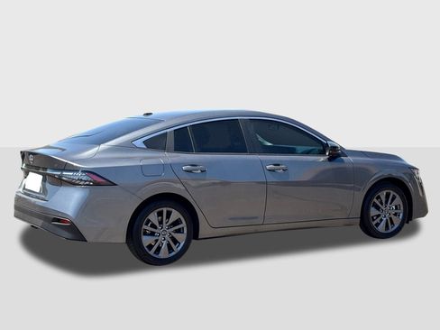 New 2026 Nissan Sentra SL FWD image 4