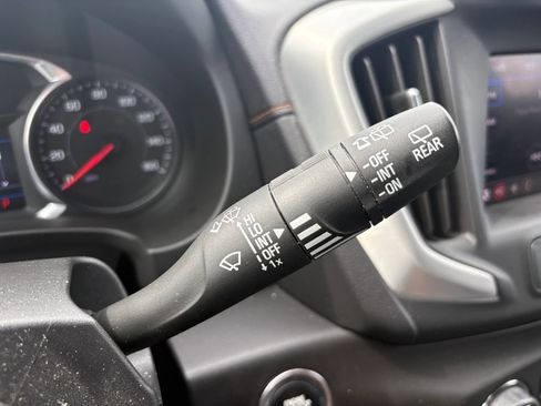 Used 2020 GMC Terrain SLE w/ Driver Convenience Package image 32