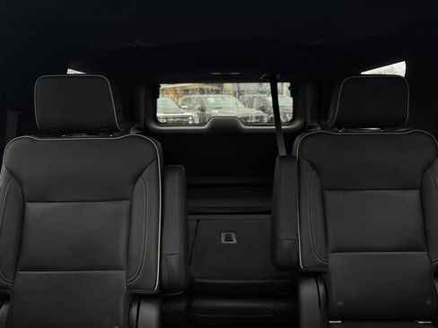 Used 2021 GMC Yukon SLT w/ SLT Luxury Plus Package RWD image 14