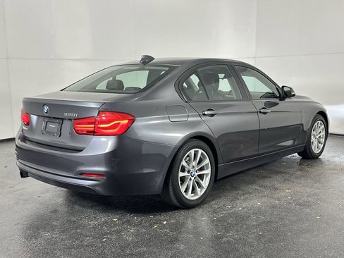 Used 2018 BMW 320i Sedan image 8