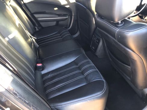 Used 2020 Chrysler 300 S image 21